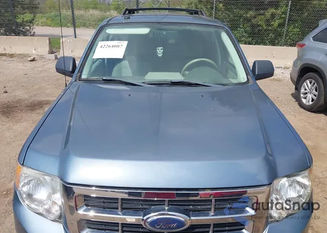 2011 Ford Escape Xlt z USA, uszkodzony, nr VIN 1FMCU0D71BKA06918